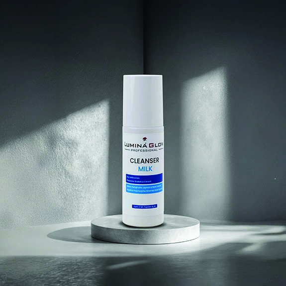 Lumina Glow Cleanser Milk — Hassas Cilt Temizleme Sütü